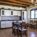 Niriides Villa