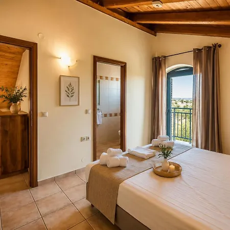 Villa Niriides