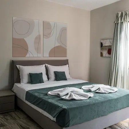 Niriides Luxury Villa