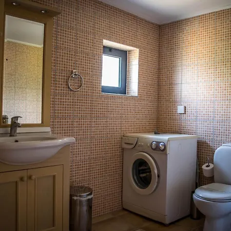 Niriides Luxury Villa