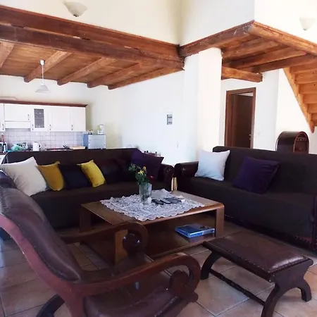 Niriides Luxury