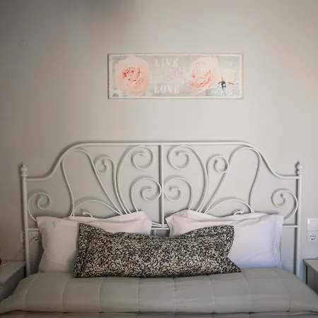 Villa Niriides Luxury *