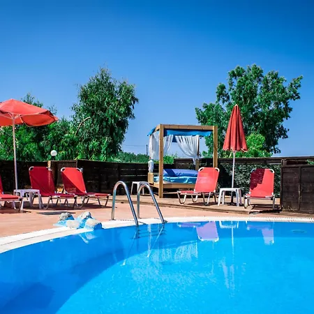 Niriides Luxury