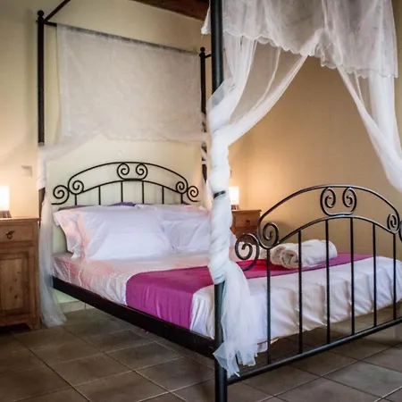Villa Niriides Luxury *