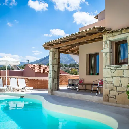 Niriides Luxury Villa